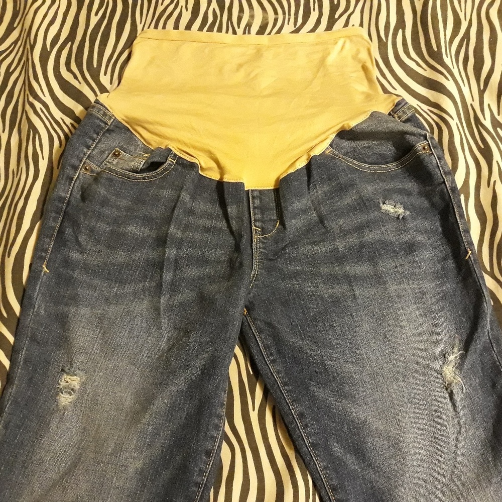 ripped maternity jeans